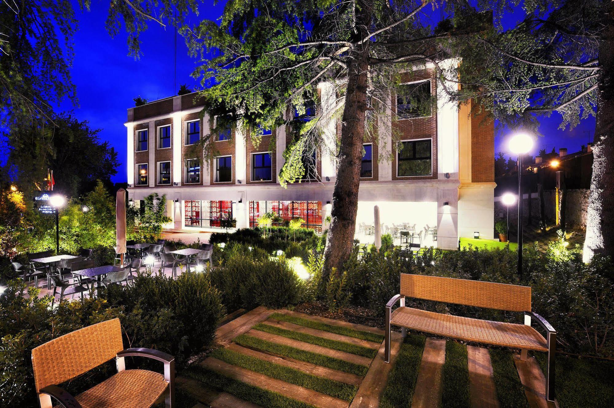 Dehesa Real Hotel Madrid Exterior foto
